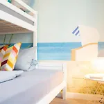 Zentrale Und Ruhige 4-raum-wohnung Für Bis Zu 6 Personen - Ideal Für Familien Und Gruppen