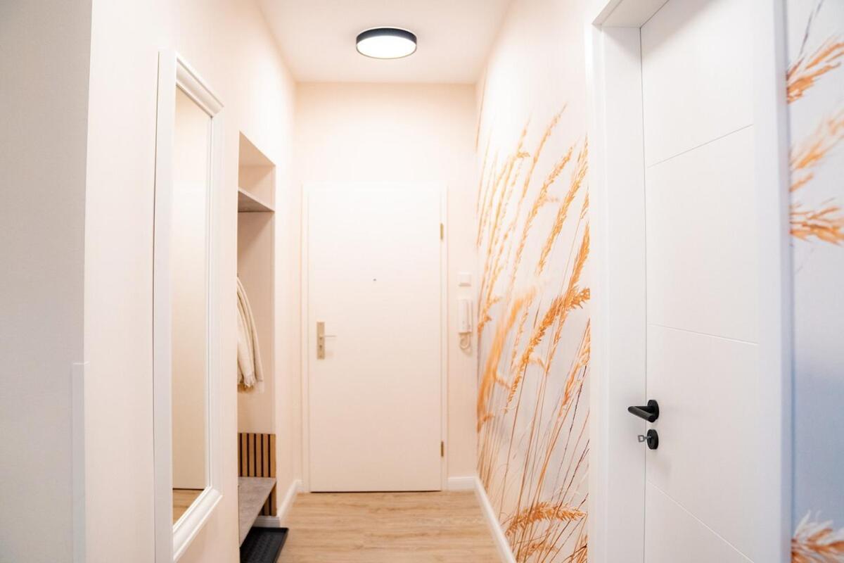 Apartment Zentrale Und Ruhige 4-raum-wohnung Für Bis Zu 6 Personen - Ideal Für Familien Und Gruppen *